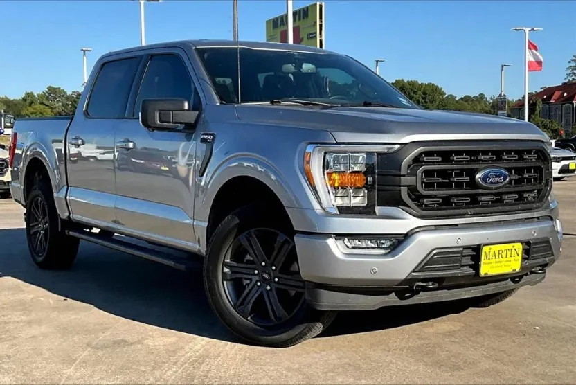 2023 Ford F-150 XLT photo 1