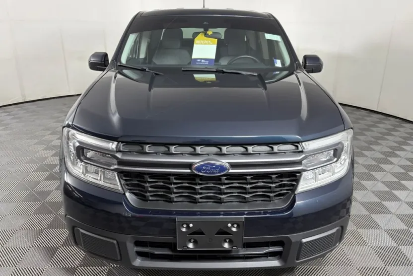 2023 Ford Maverick XLT photo 1