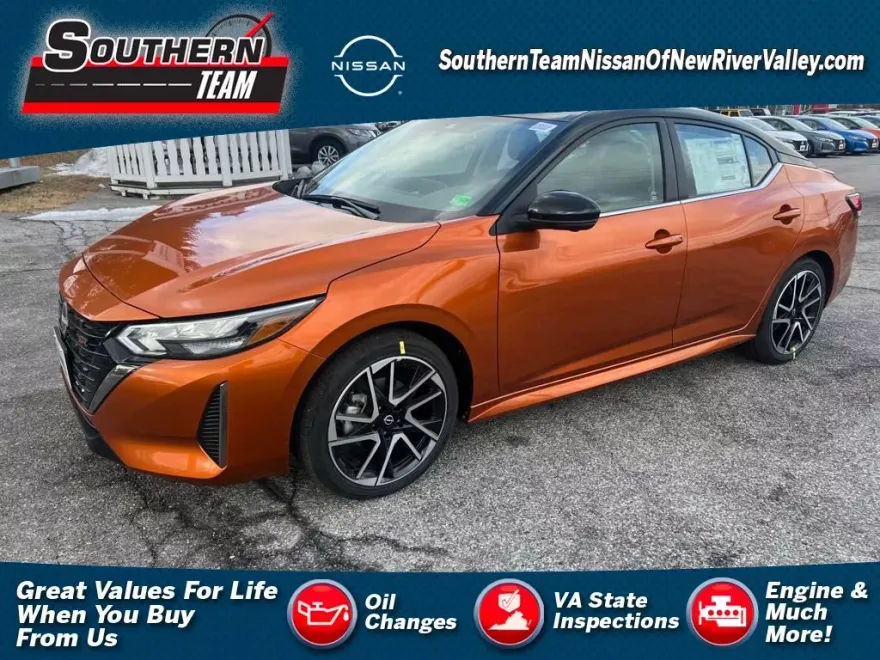 2025 Nissan Sentra SR photo 1