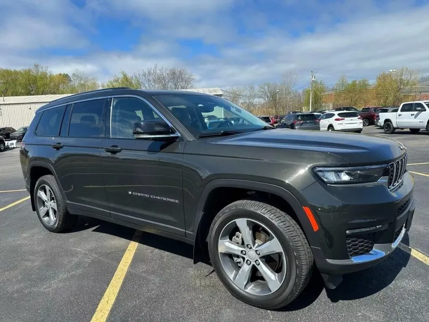 2021 Jeep Grand Cherokee L photo 1