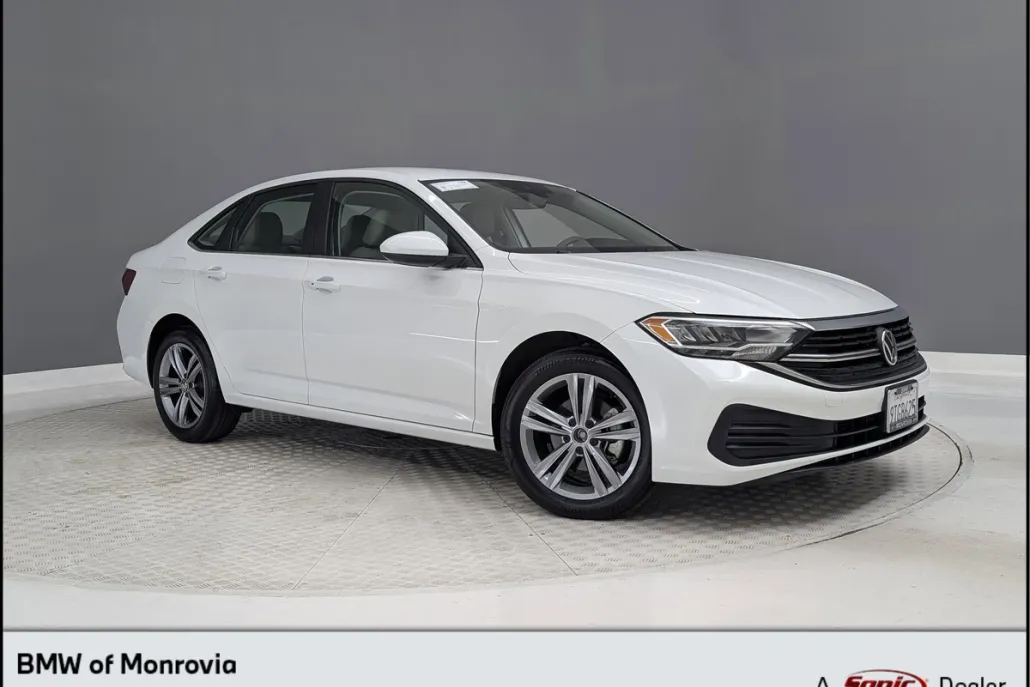 2024 Volkswagen Jetta 1.5T SE photo 1