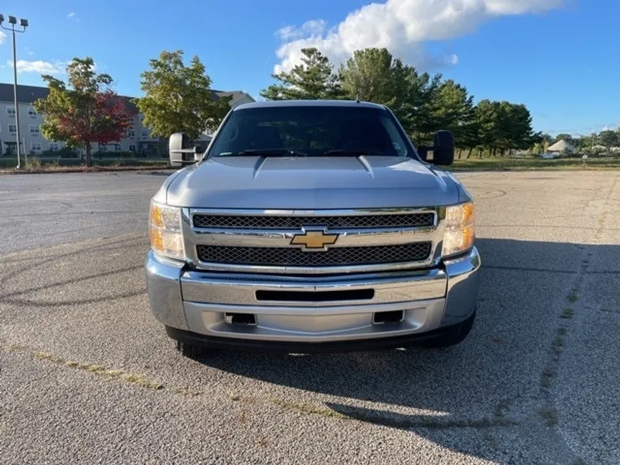 2012 Chevrolet Silverado 1500 LT photo 1