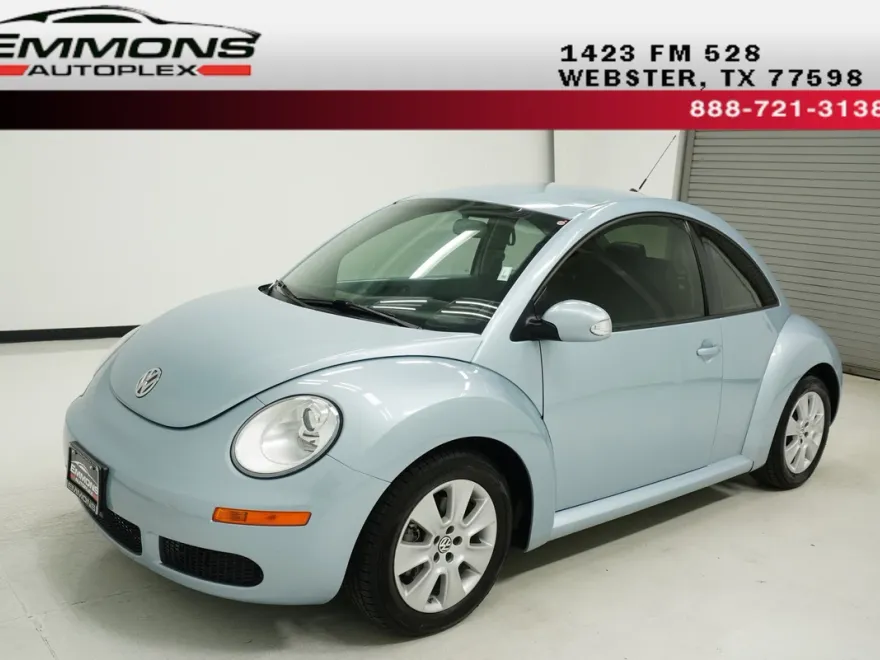 2010 Volkswagen Beetle photo 1