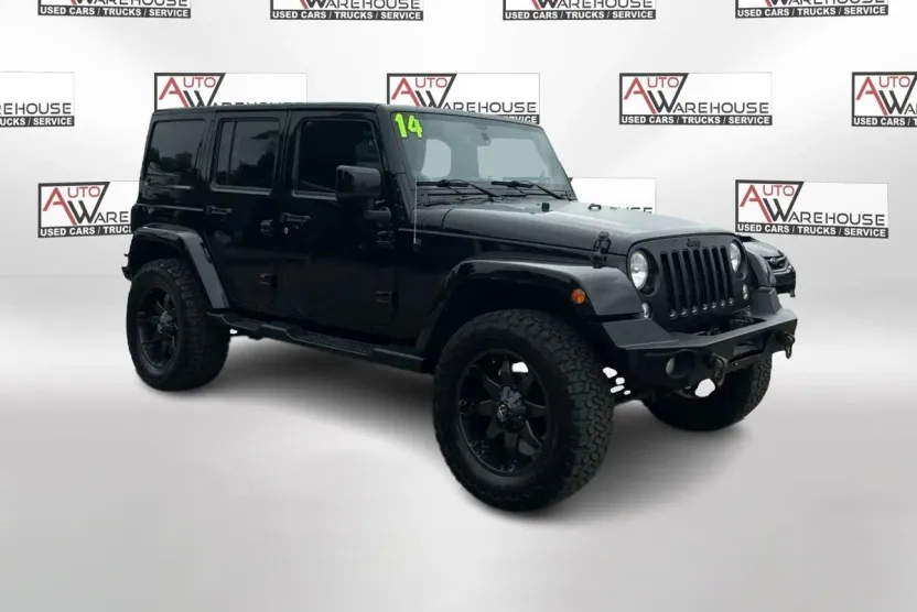 2014 Jeep Wrangler Unlimited Altitude photo 1