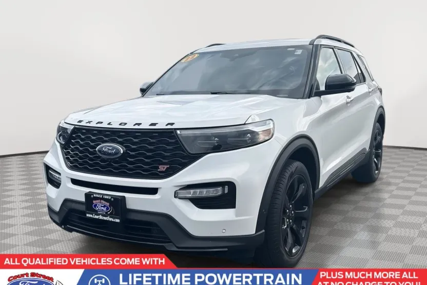 2022 Ford Explorer ST photo 1