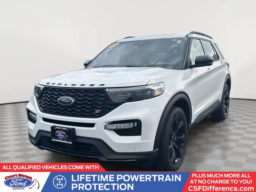 2022 Ford Explorer ST photo 1