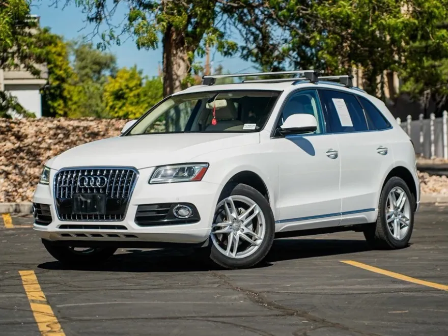2017 Audi Q5 2.0T Premium Plus photo 1