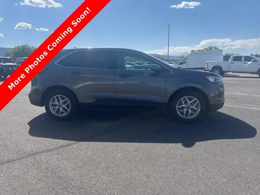 2024 Ford Edge SEL photo 1