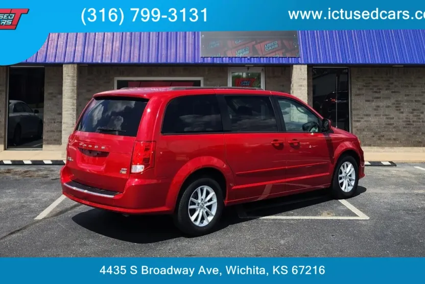 2014 Dodge Grand Caravan SXT photo 1