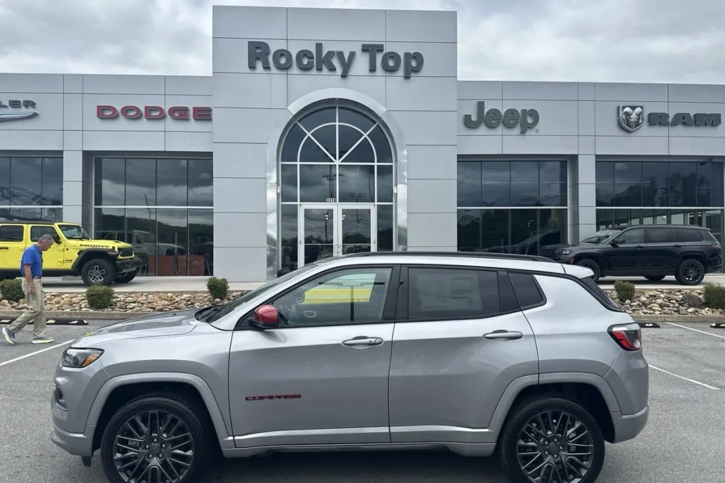 2023 Jeep Compass Red Edition photo 1