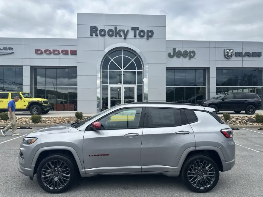 2023 Jeep Compass Red Edition photo 1