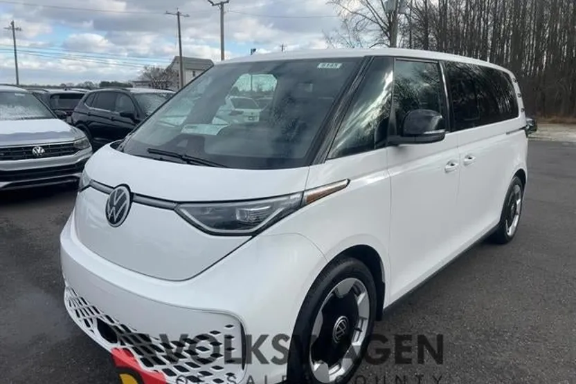 2025 Volkswagen ID. Buzz Pro S photo 1