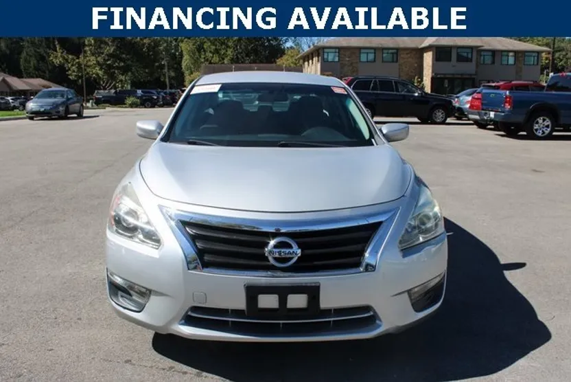 2015 Nissan Altima 2.5 S photo 1