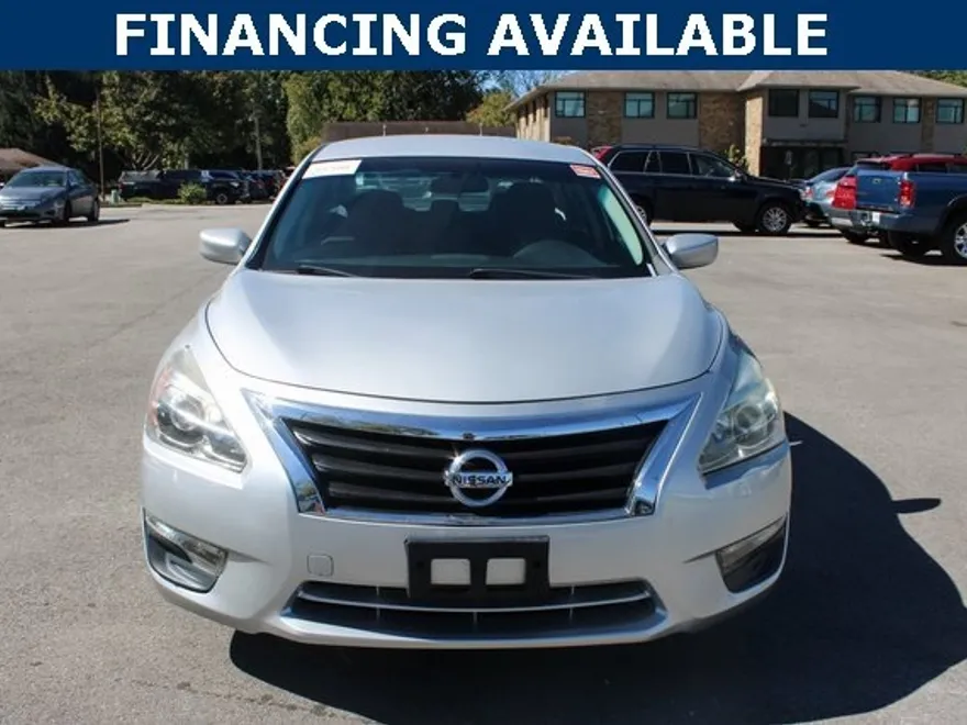 2015 Nissan Altima 2.5 S photo 1