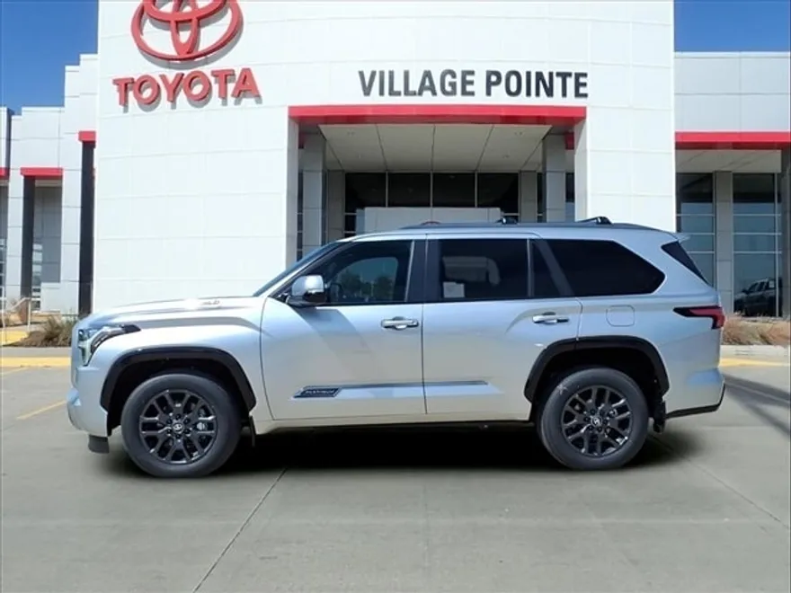 2026 Toyota Sequoia Platinum photo 1