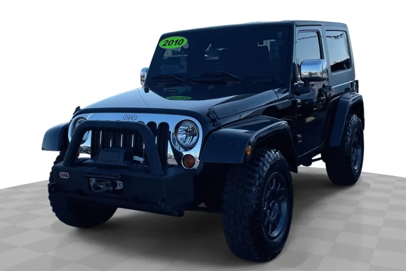 2010 Jeep Wrangler Sahara photo 1