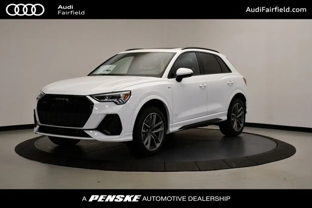 2025 Audi Q3 45 TFSI S line Premium photo 1