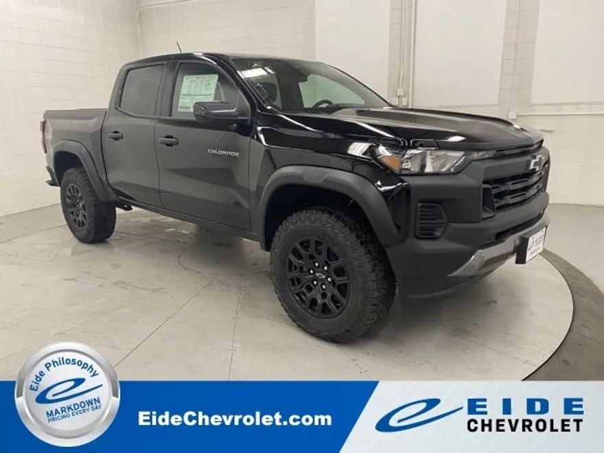 2025 Chevrolet Colorado Trail Boss photo 1