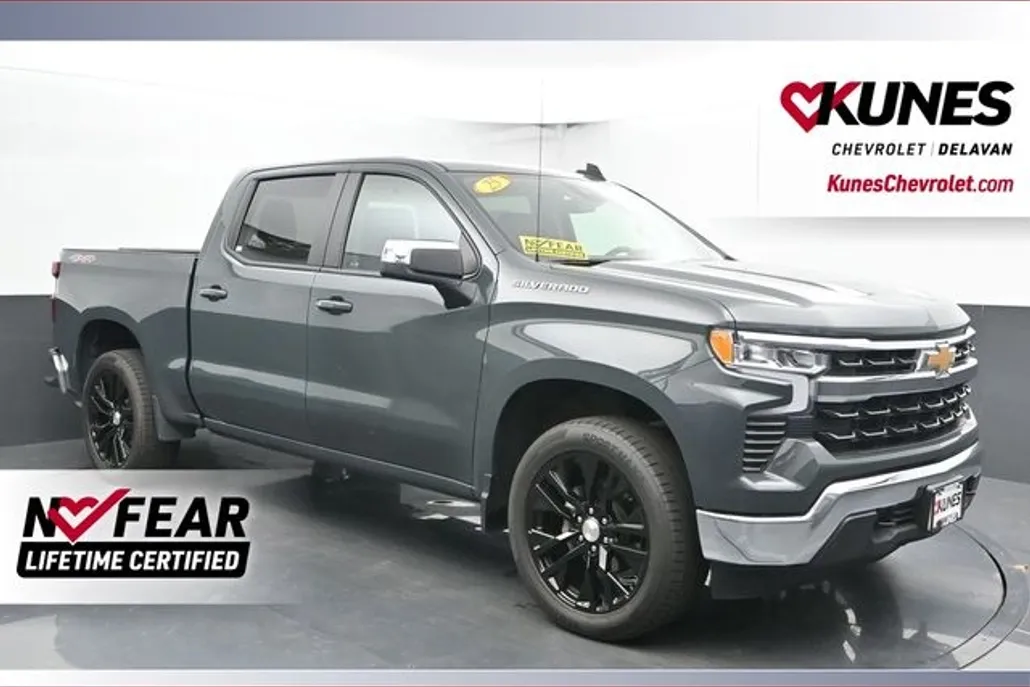 2025 Chevrolet Silverado 1500 LT photo 1