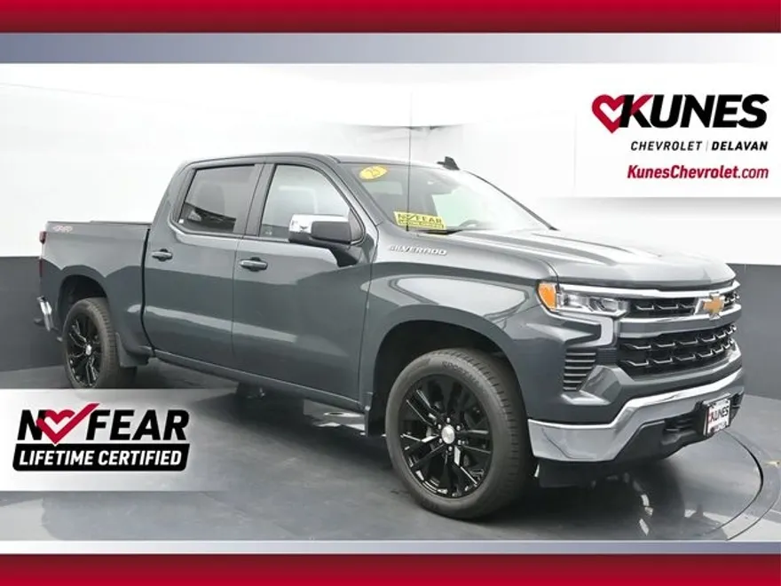 2025 Chevrolet Silverado 1500 LT photo 1
