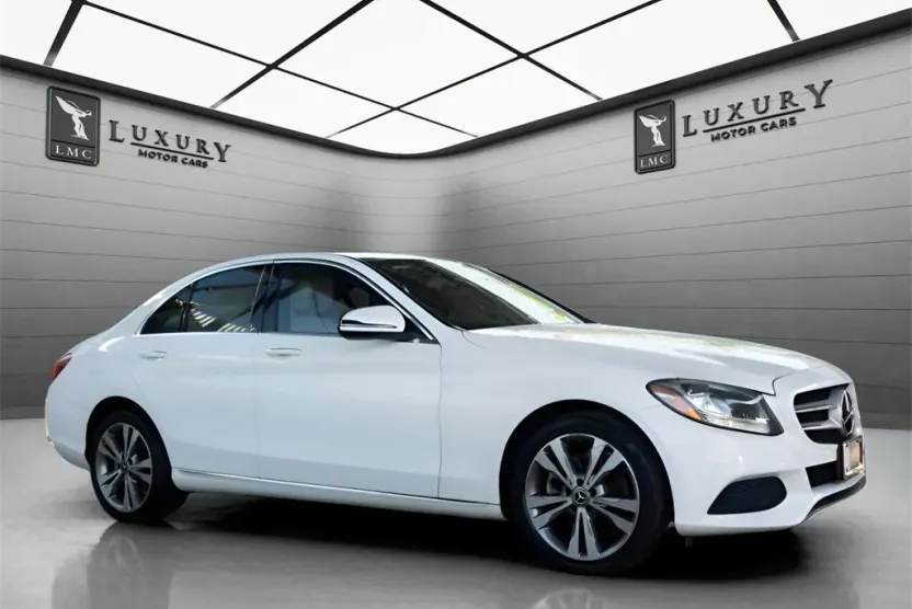 2018 Mercedes Benz C 300 photo 1