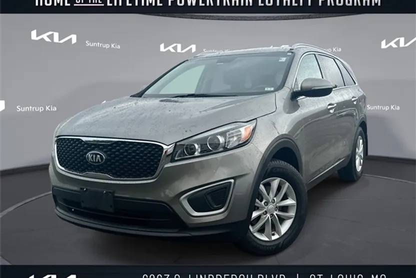 2018 Kia Sorento LX photo 1