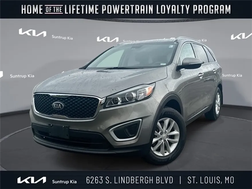 2018 Kia Sorento LX photo 1