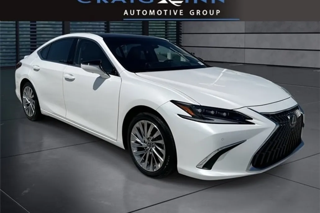 2022 Lexus ES 350 Ultra Luxury photo 1
