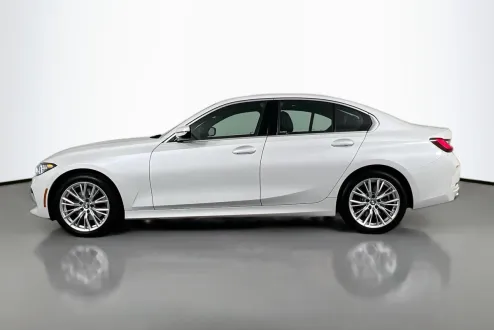 2024 Bmw 330i xDrive photo 2