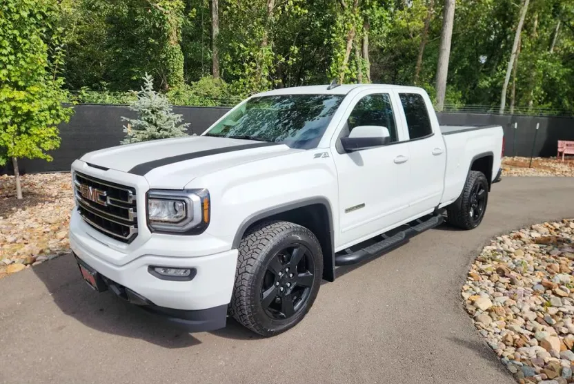 2018 Gmc Sierra 1500 SLE photo 1
