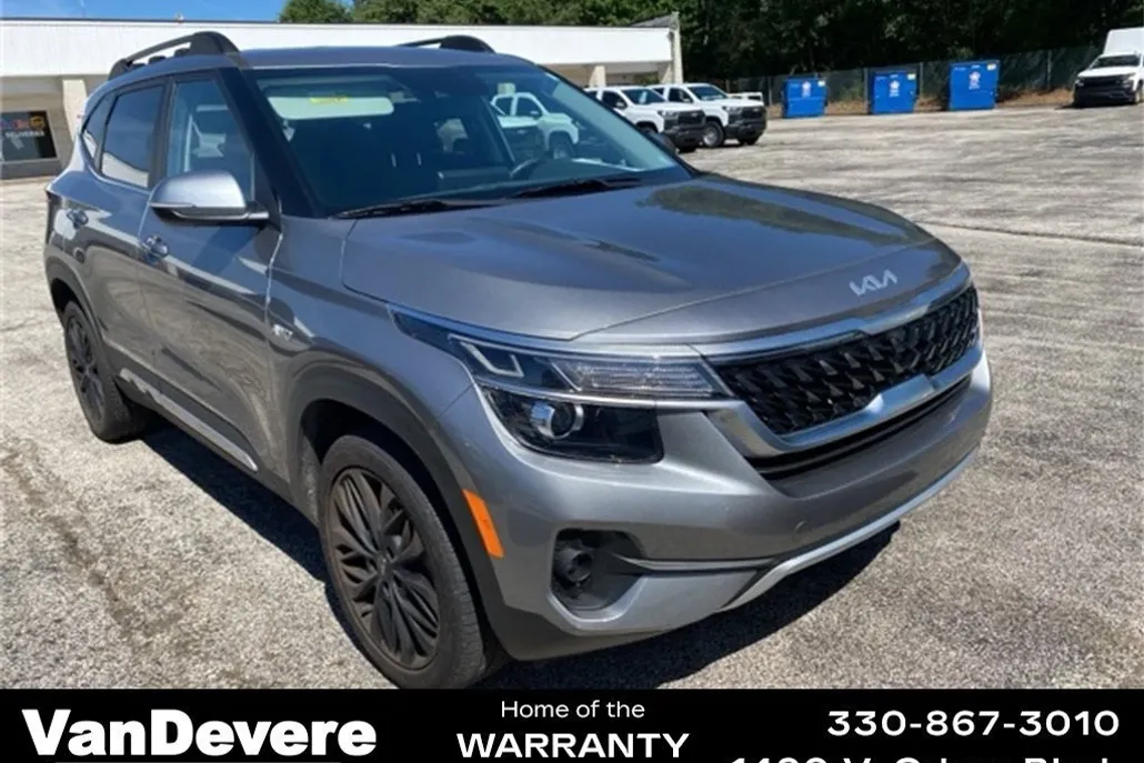 2023 Kia Seltos Nightfall Edition photo 1