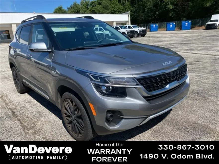 2023 Kia Seltos Nightfall Edition photo 1