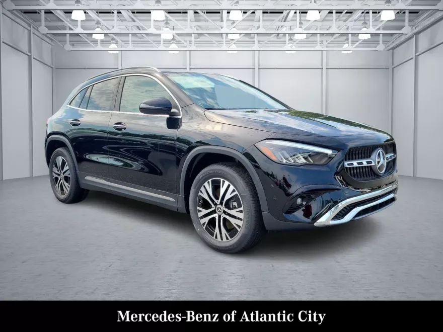 2025 Mercedes Benz GLA 250 4MATIC photo 1