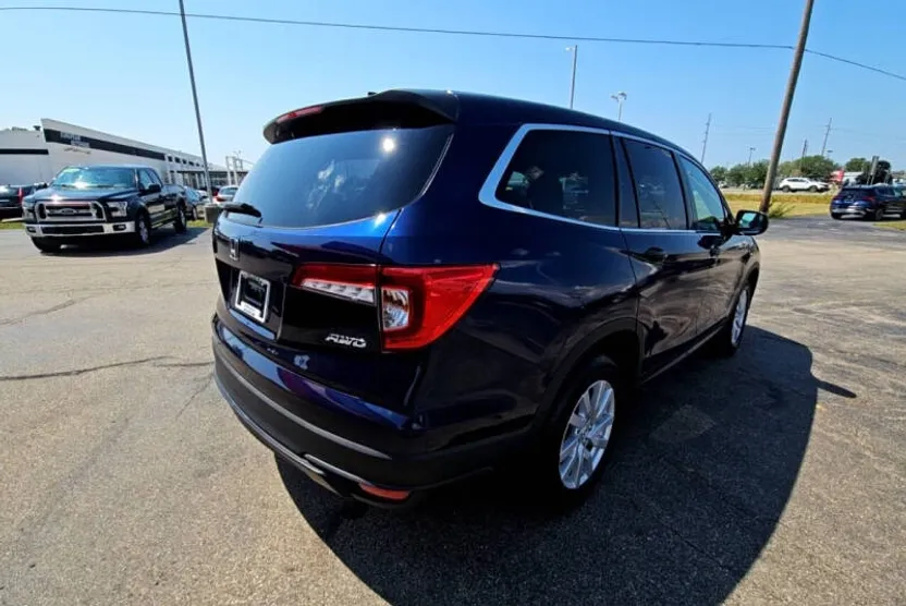 2019 Honda Pilot LX photo 1