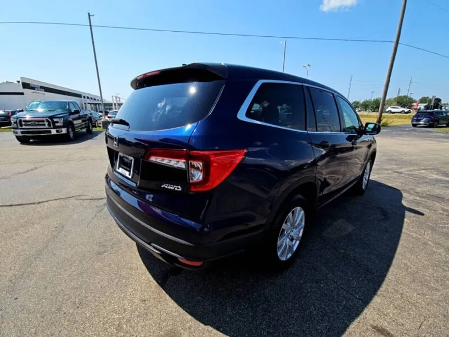 2019 Honda Pilot LX photo 1