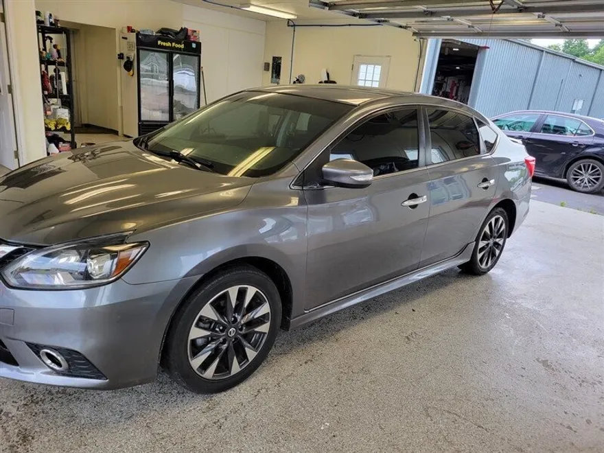 2019 Nissan Sentra SL photo 1