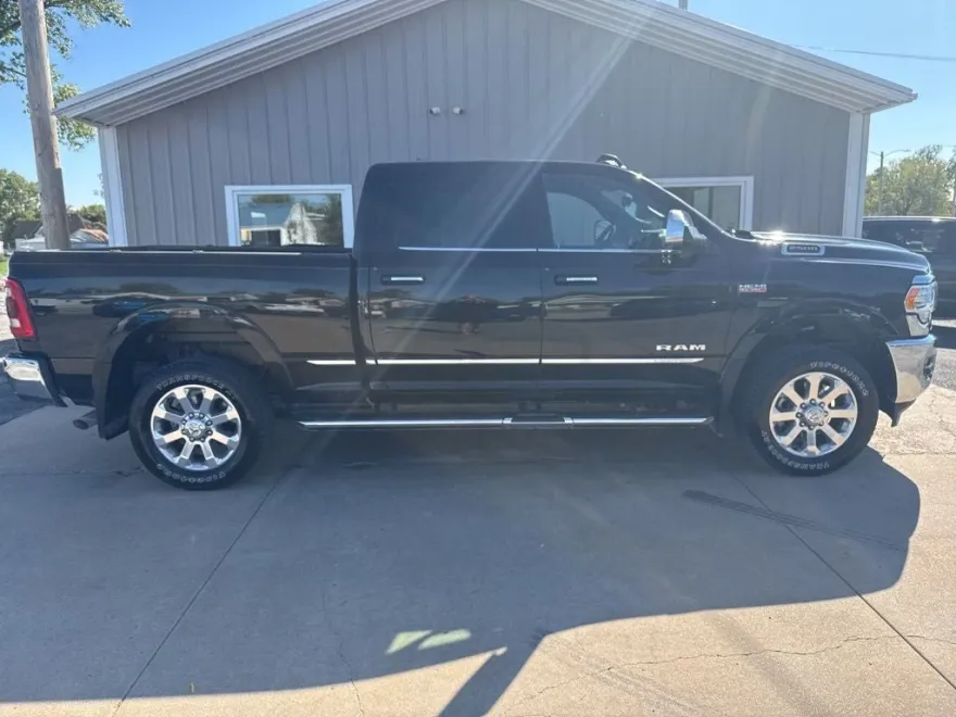 2022 Ram 2500 Limited photo 1