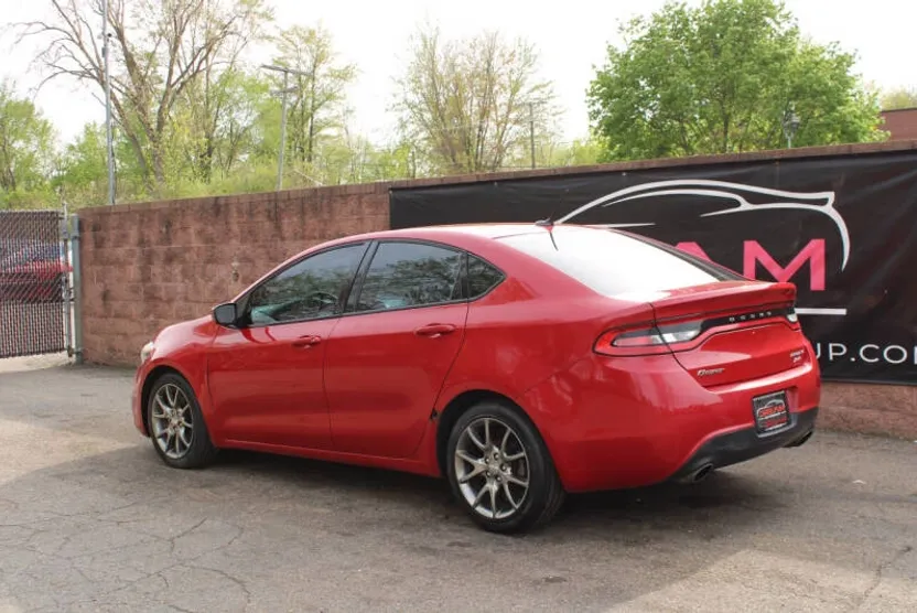 2014 Dodge Dart SXT photo 1
