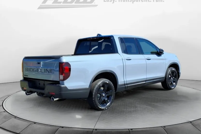 2026 Honda Ridgeline Black Edition photo 1