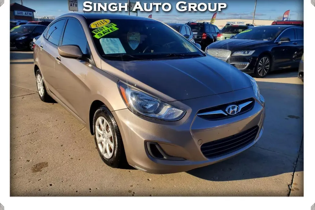 2014 Hyundai Accent GLS photo 1