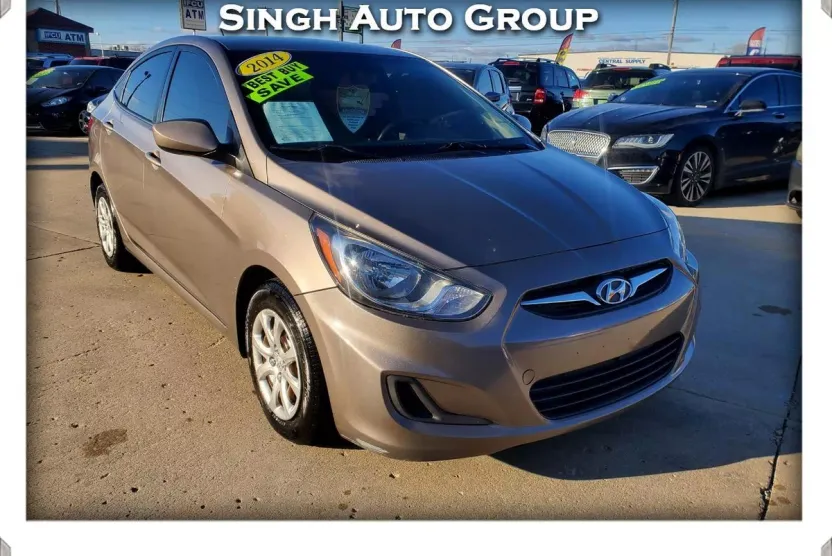 2014 Hyundai Accent GLS photo 1