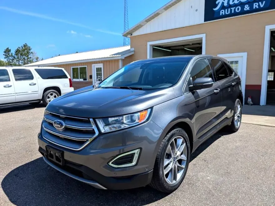2016 Ford Edge Titanium photo 1