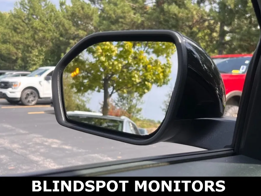 2023 Ford Explorer ST-Line photo 1