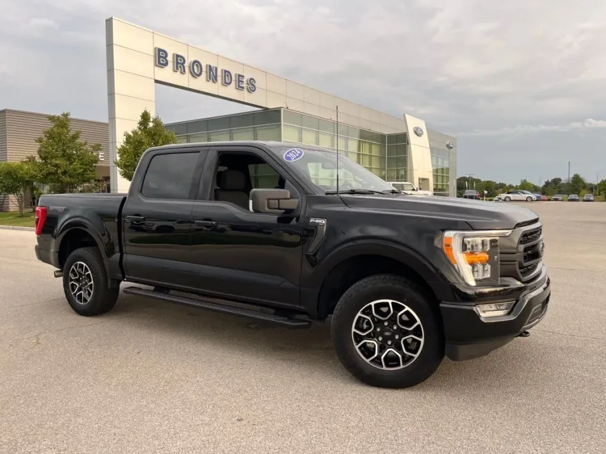2023 Ford F-150 XLT photo 1