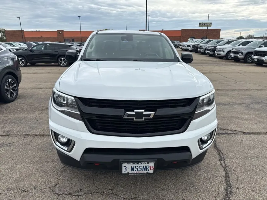 2017 Chevrolet Colorado LT photo 1