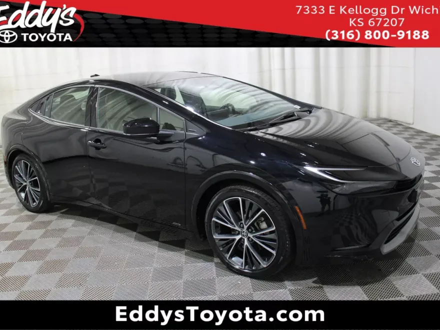 2024 Toyota Prius XLE photo 1