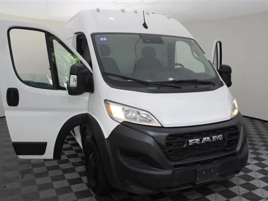 2023 Ram ProMaster 2500 photo 6