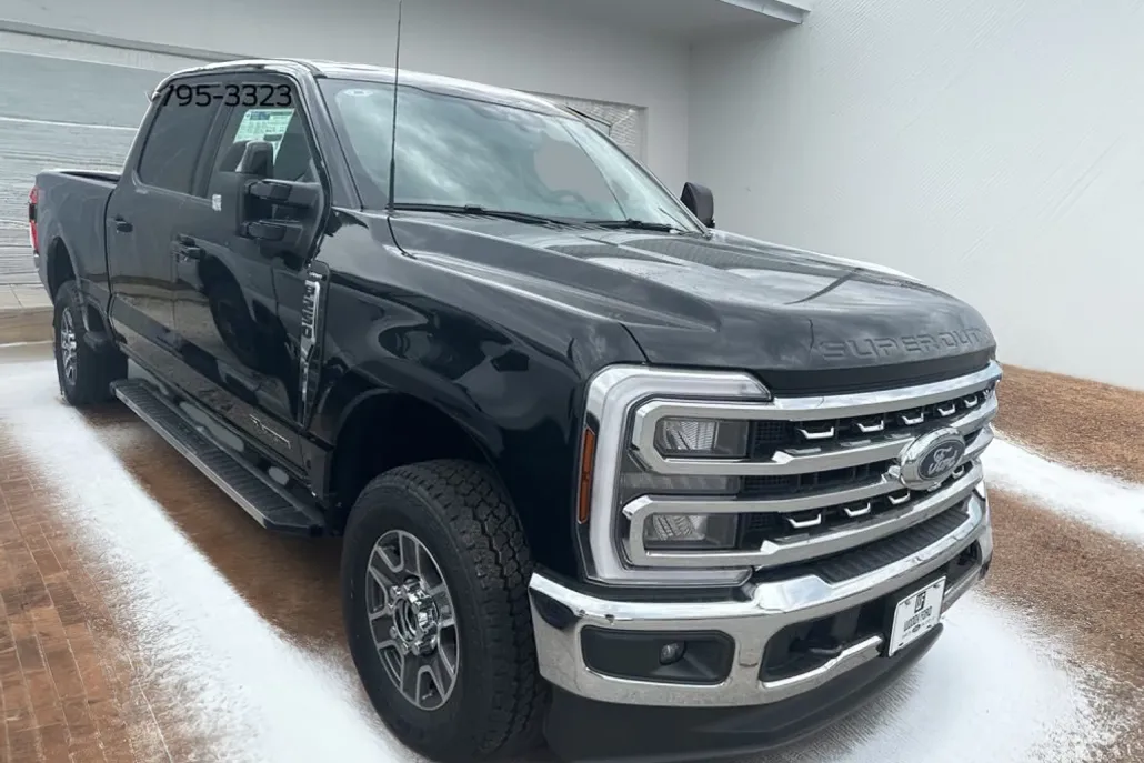 2025 Ford F-250 photo 1