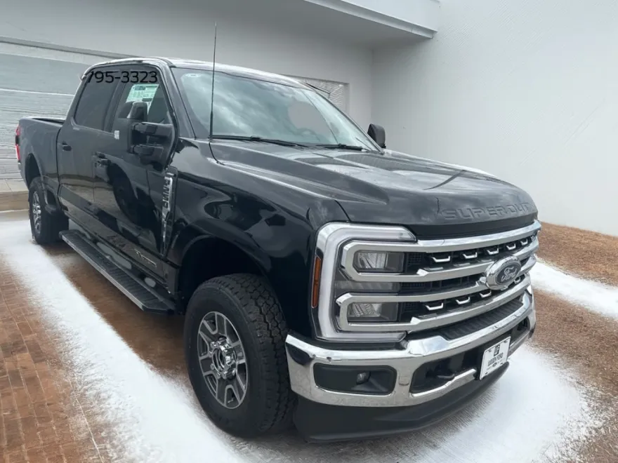 2025 Ford F-250 photo 1