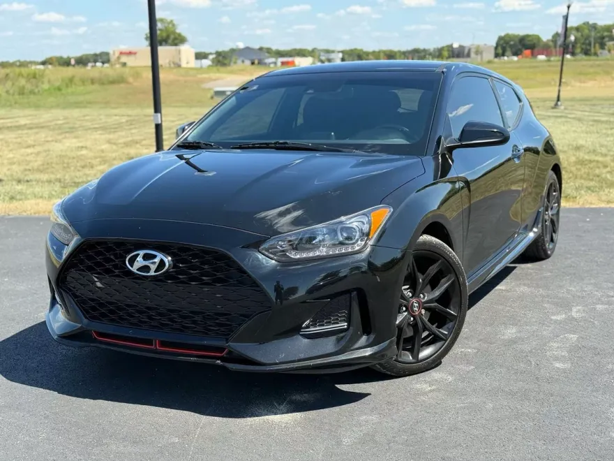2021 Hyundai Veloster Turbo R-Spec photo 1